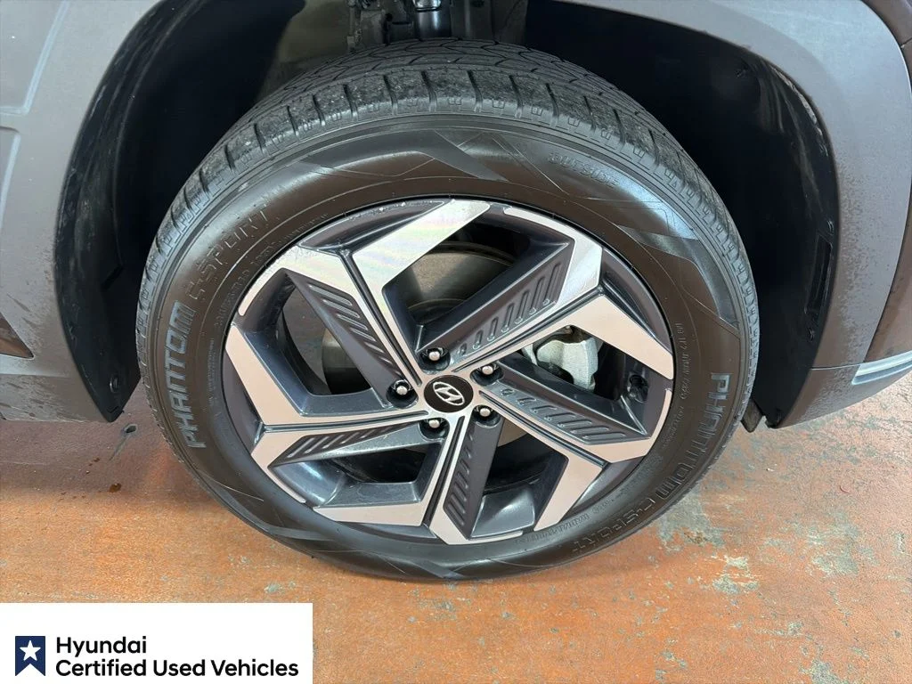 Certified Used 2024 Black Pearl Hyundai SEL Convenience image 13