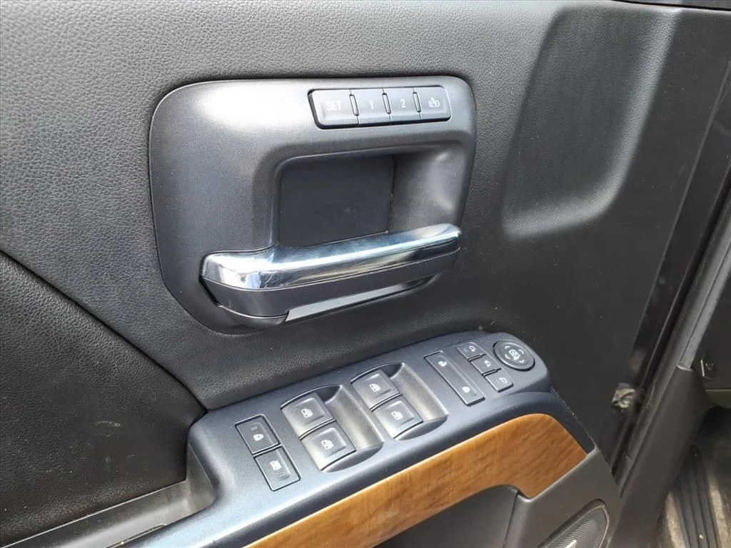 Used 2016 Gray Chevrolet LTZ image 15