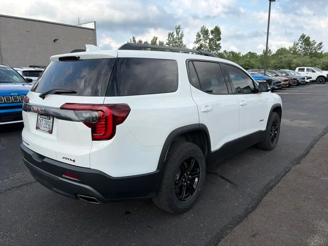 Used 2023 White GMC AT4 image 11