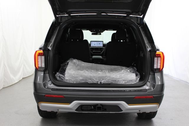 New 2026 Carbonized Gray Metallic Ford Tremor® image 9