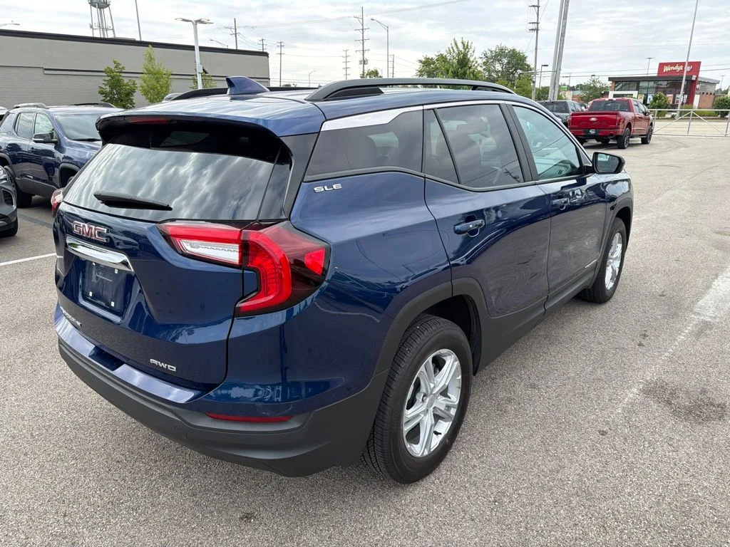 Used 2023 Blue GMC SLE image 7