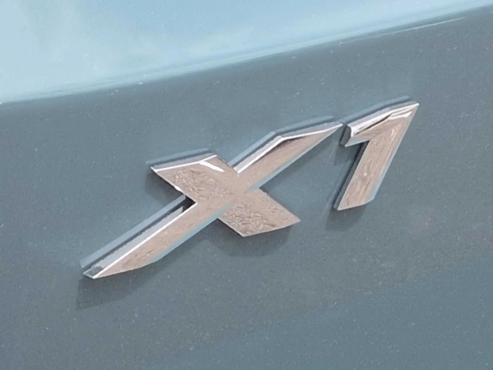 New 2026 Cape York Green Metallic BMW xDrive28i image 12