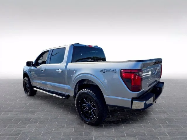 Used 2025 Silver Ford XLT image 5