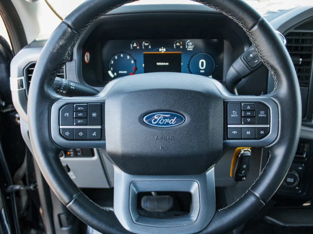 Used 2025 Black Ford XLT image 13