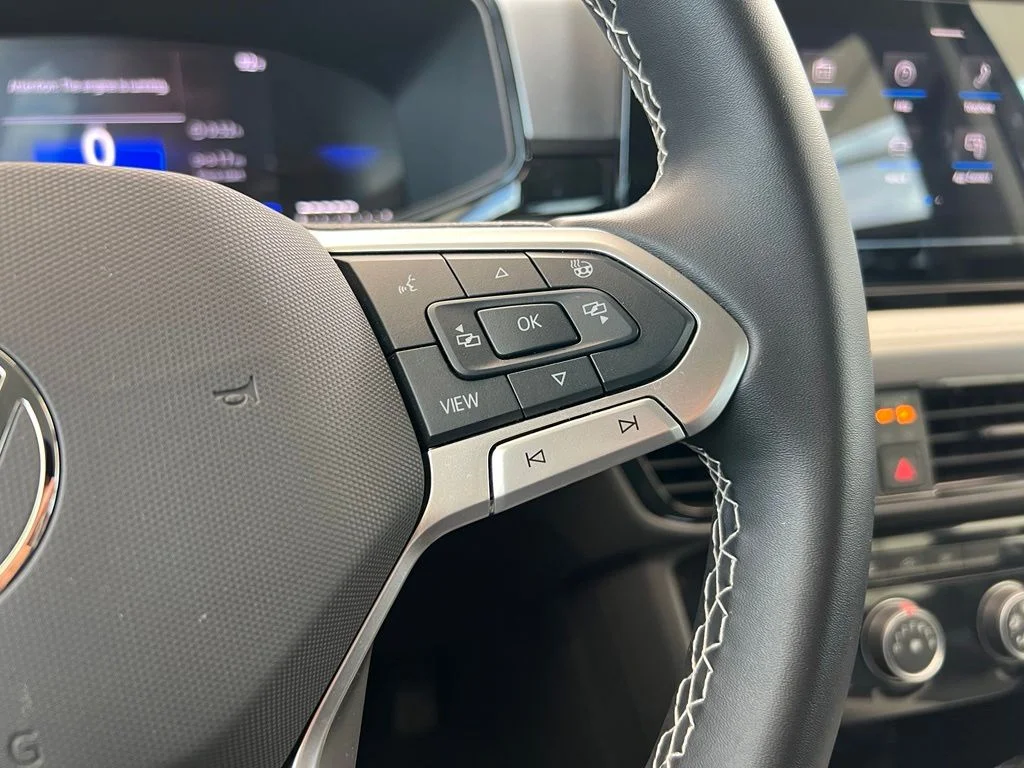 New 2025 Black Volkswagen 1.5T S image 31