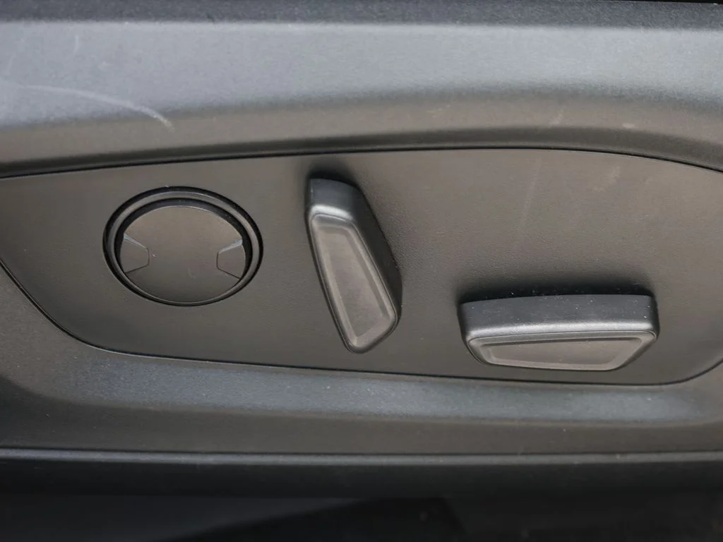 Used 2020 White Ford XLT image 22