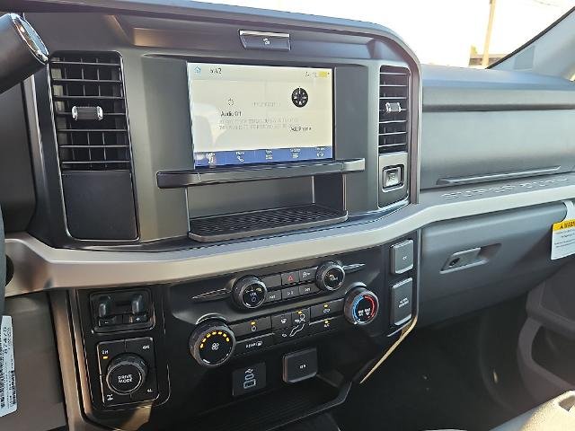 New 2027 Oxford White Ford F-250® XLT image 49