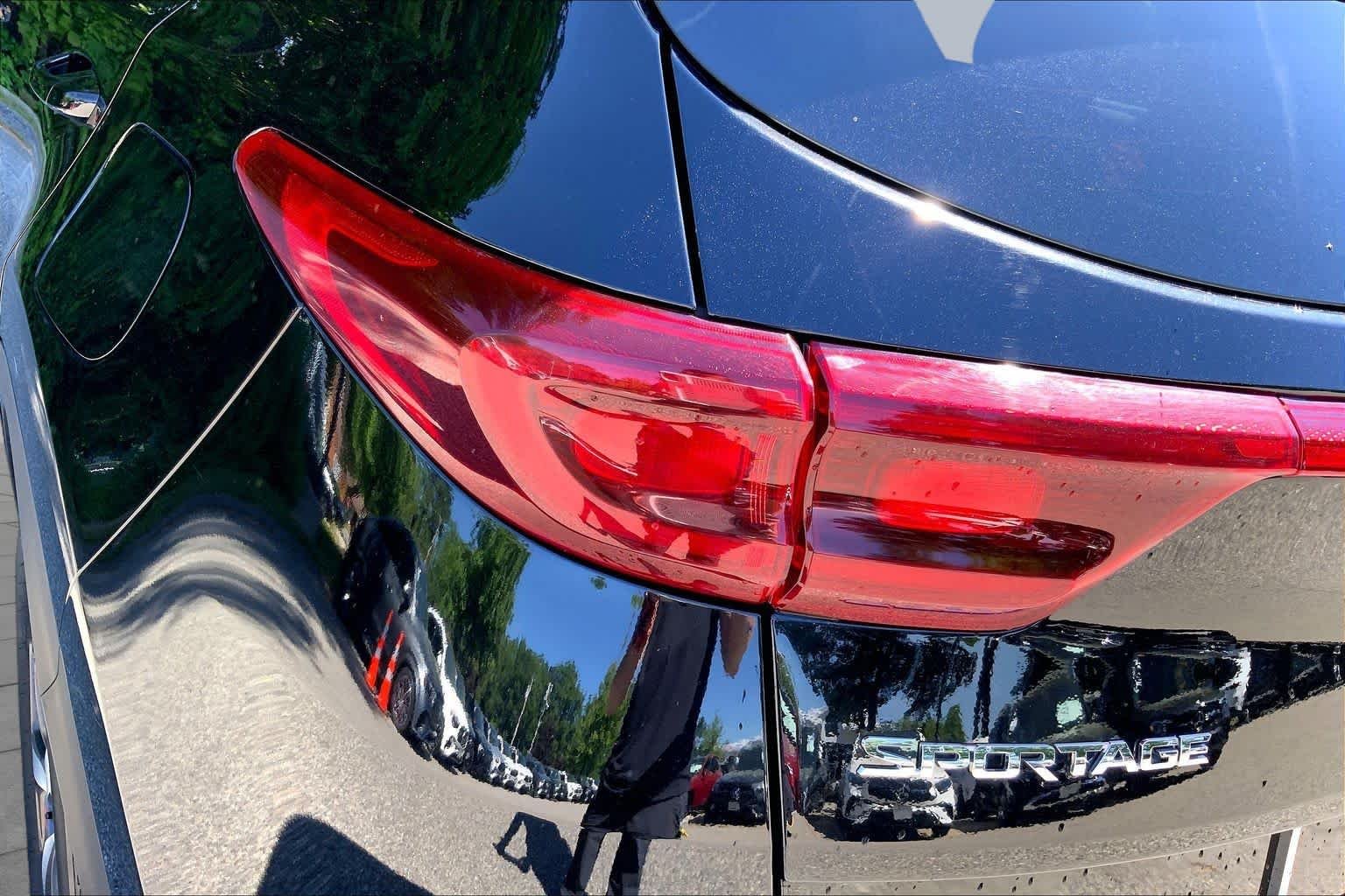 Used 2021 Black Cherry Kia LX image 28