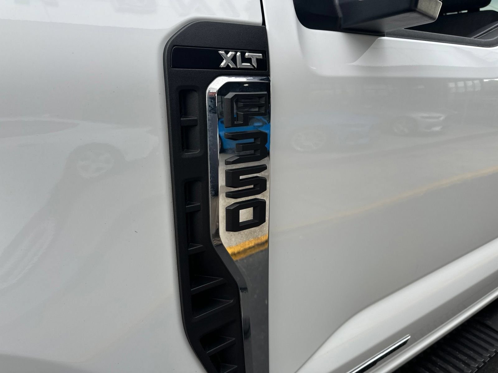 Used 2026 Oxford White Ford XLT image 11