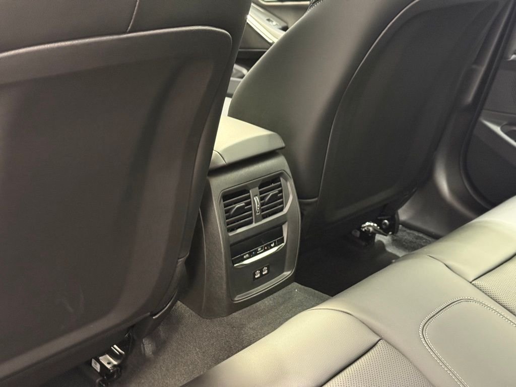 2026 BMW 3 Series 330i - Photo 23