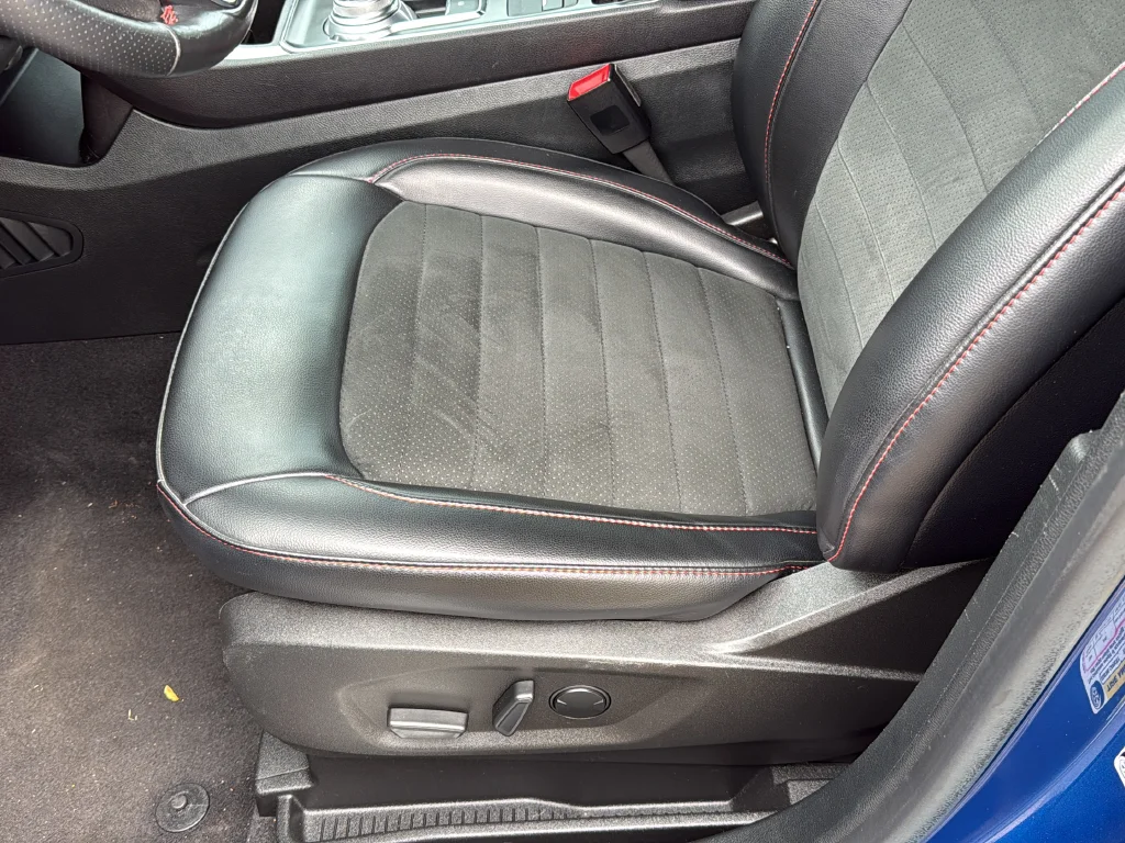 Used 2023 Blue Ford ST Line image 24
