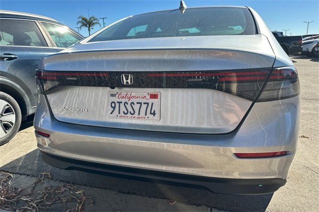 2025 Honda Accord LX photo 4