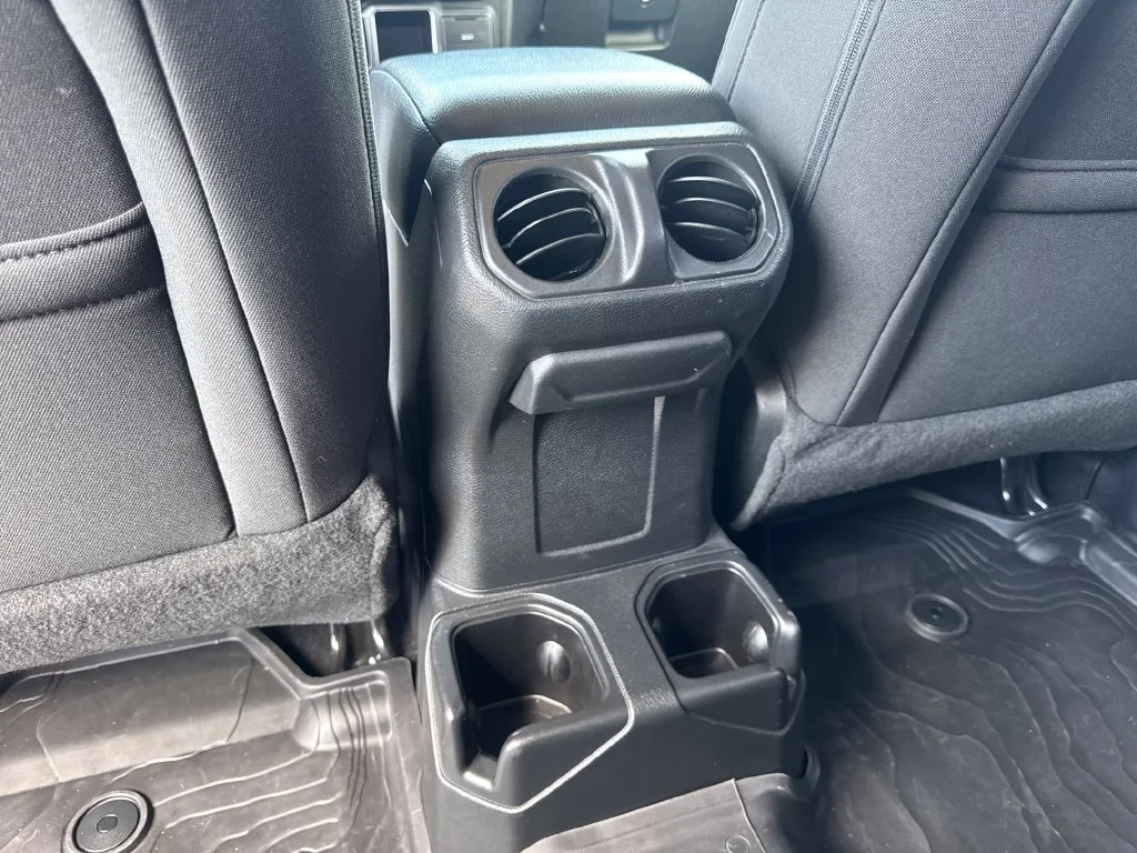 Used 2023 White Jeep Sport image 21