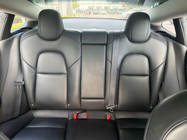 Used 2018 Red Multi-Coat Tesla Long Range Battery image 9