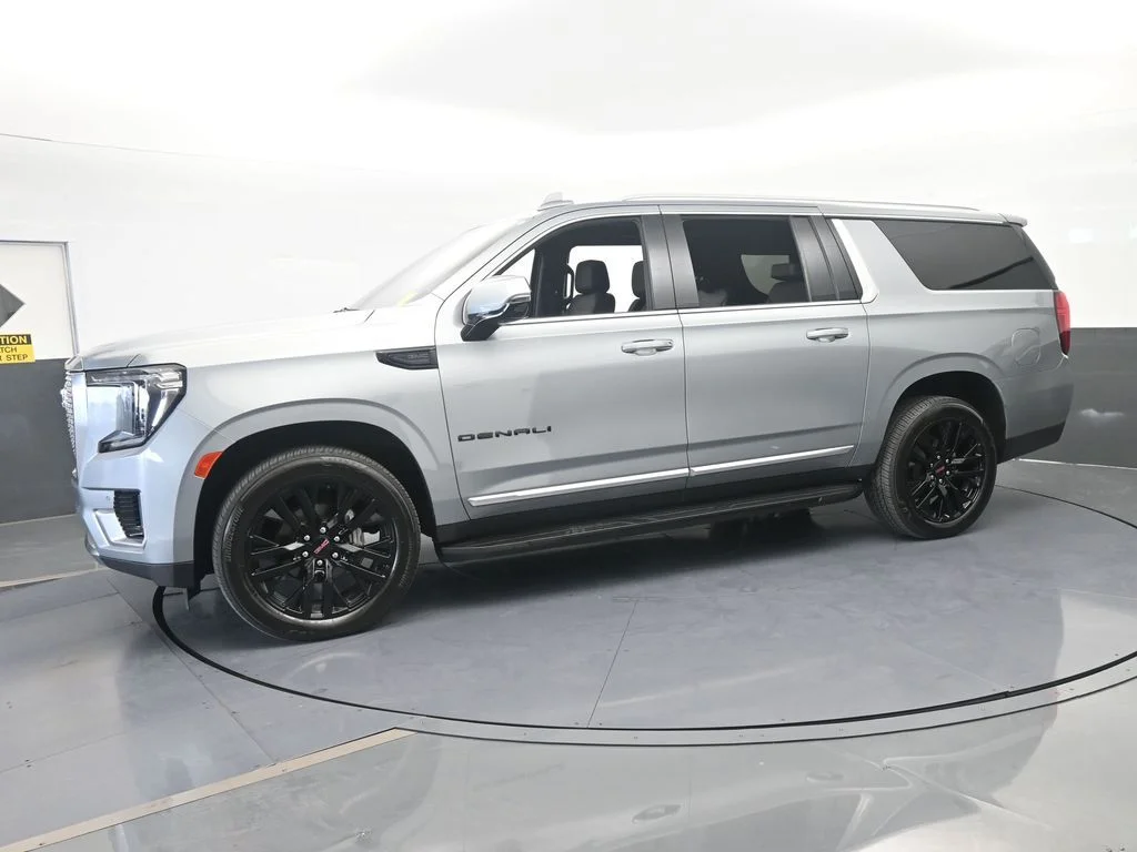 Used 2024 Sterling Metallic GMC Denali image 2