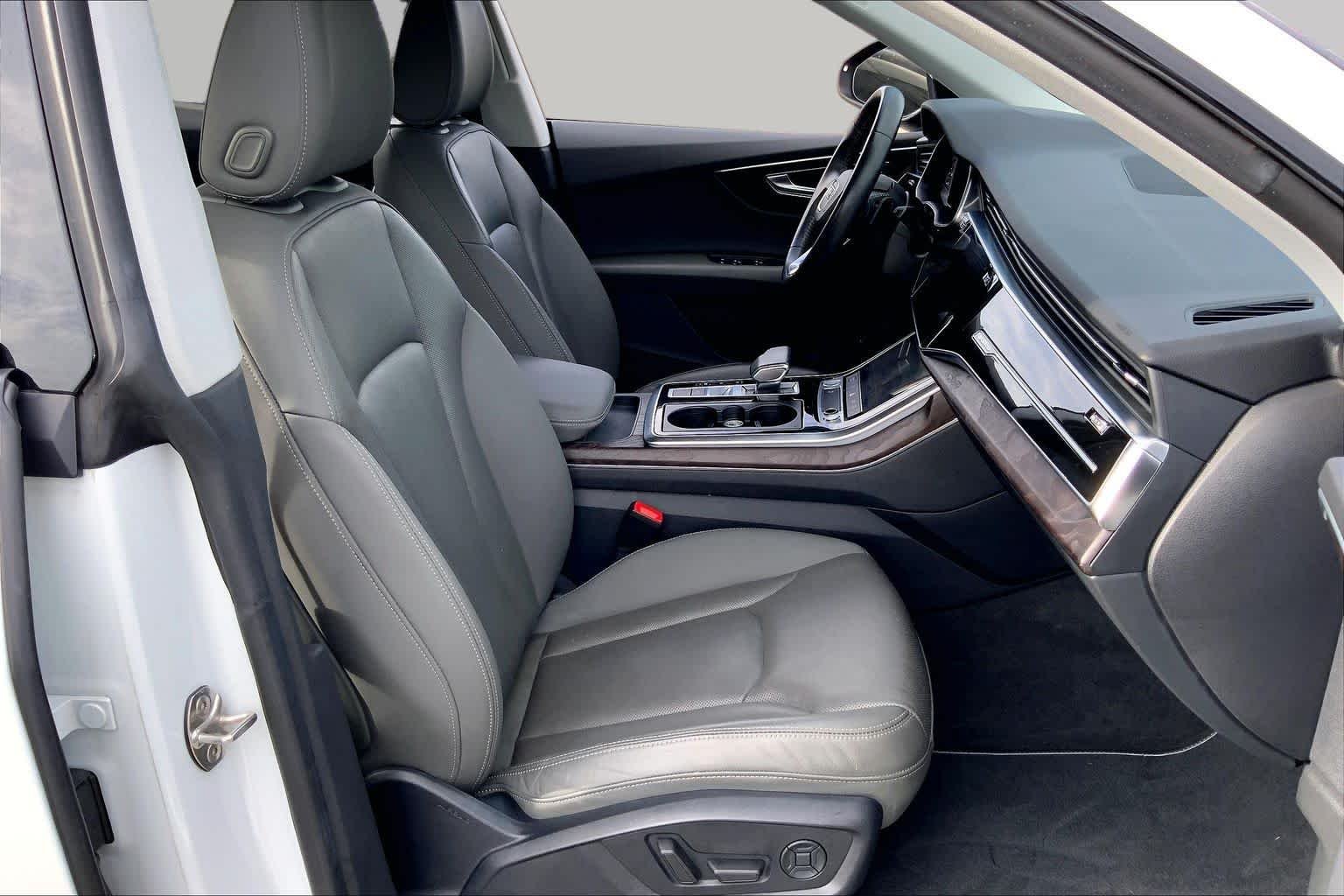 Used 2020 Glacier White Metallic Audi Premium Plus image 9