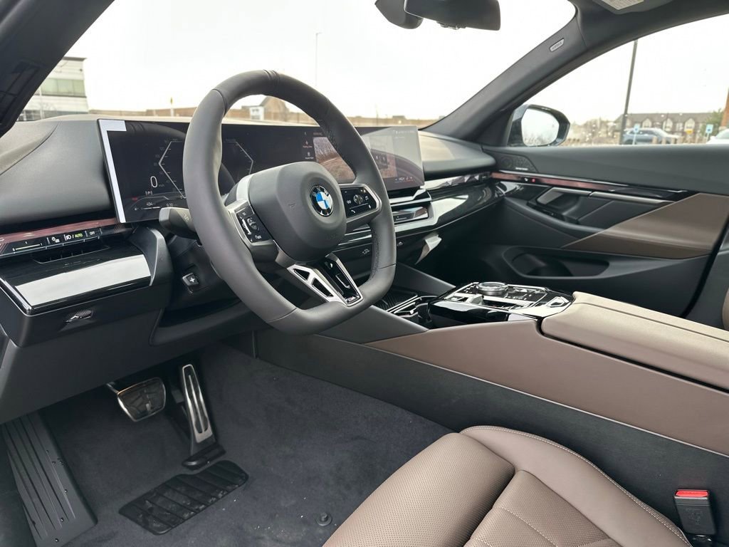 New 2026 Black Sapphire Metallic BMW 530i xDrive image 16