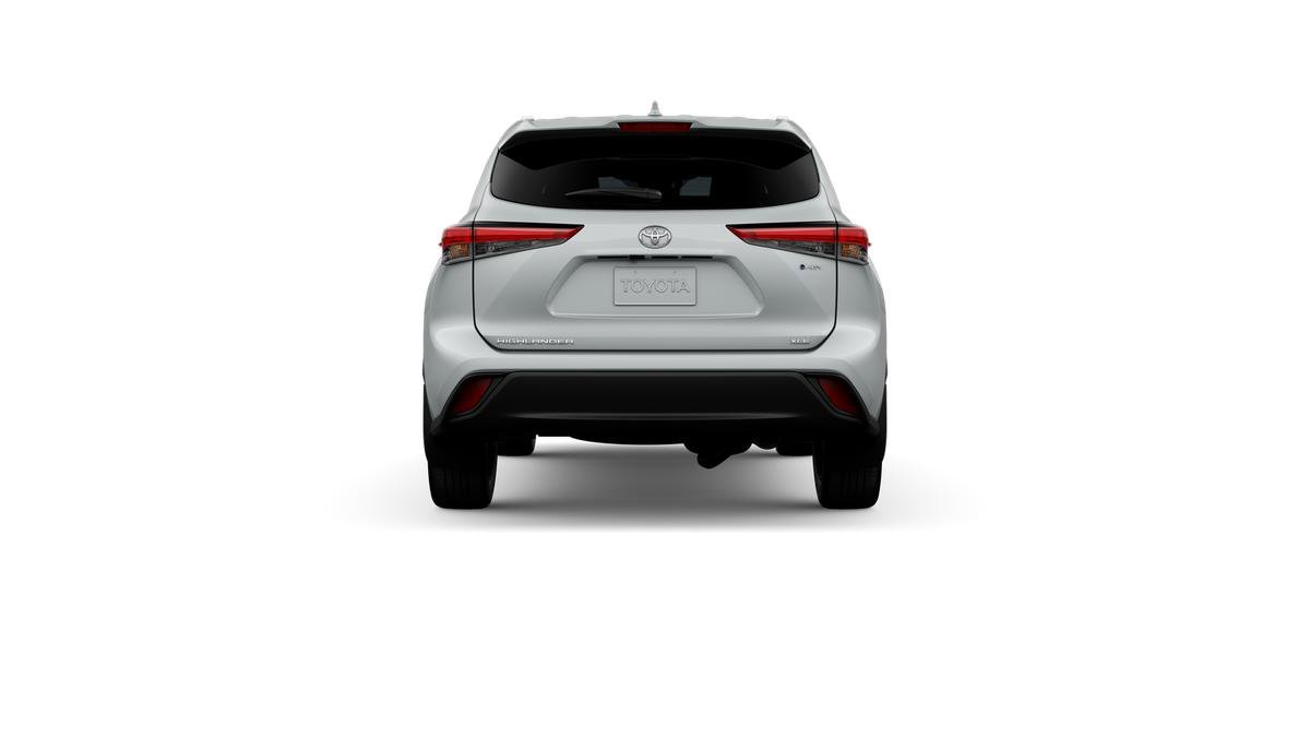 New 2026 Wind Chill Pearl Toyota Hybrid XLE image 30