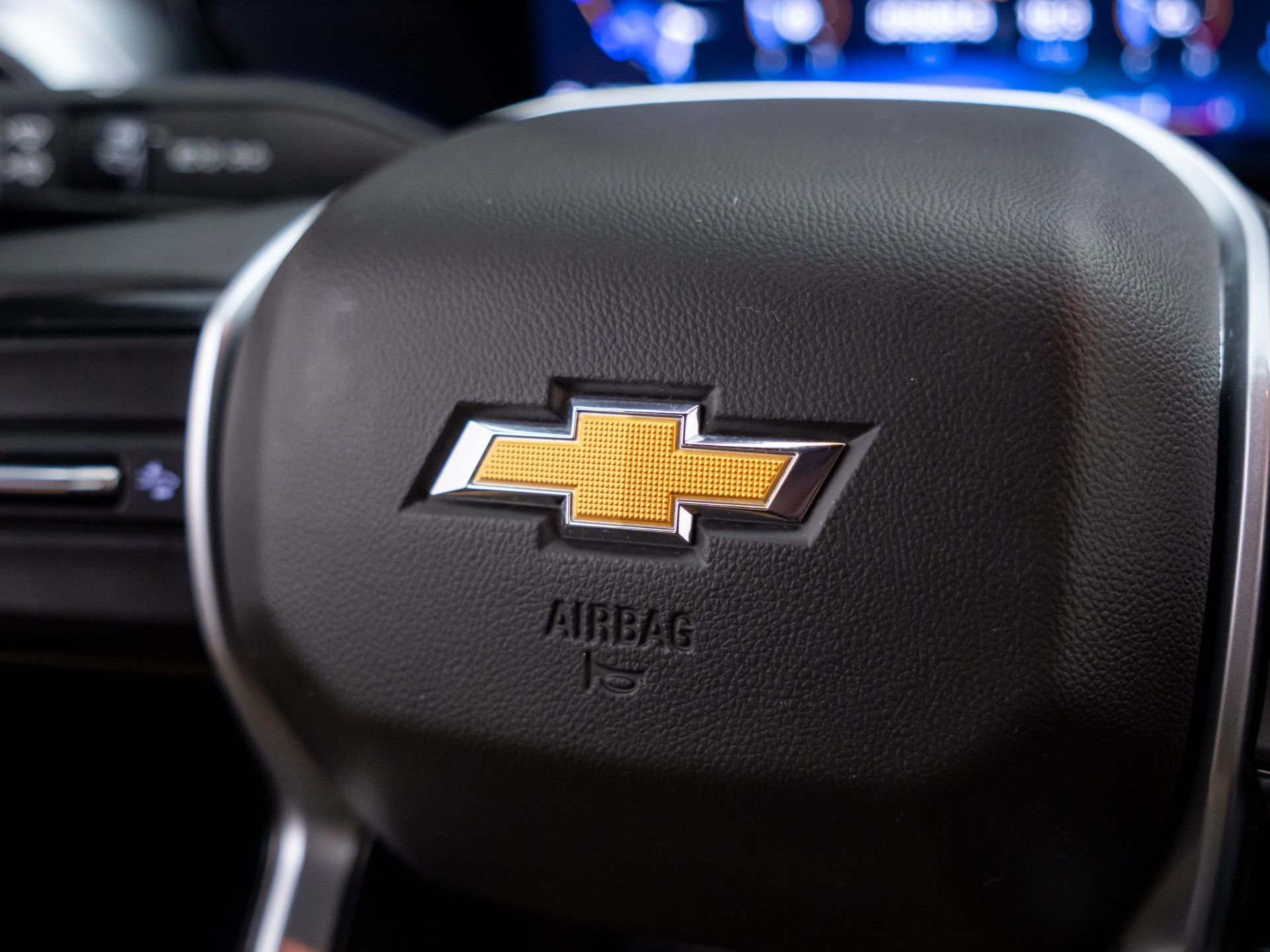 Used 2024 White Chevrolet LT image 21