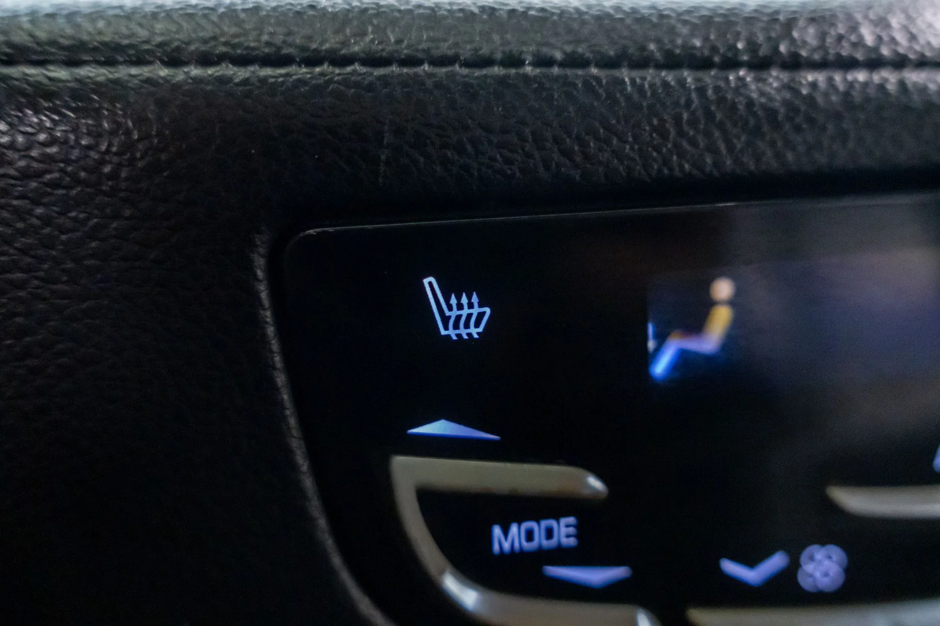 Used 2019 Black Cadillac Luxury image 21