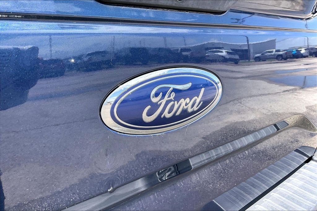 Used 2016 Blue Ford XLT image 27