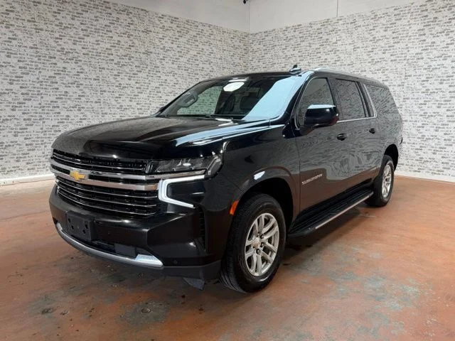 Used 2023 Black Chevrolet LT image 3