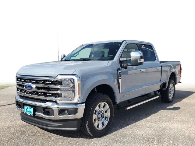 New 2026 Glacier Gray Metallic Tri-Coat Ford F-250® Lariat® image 3
