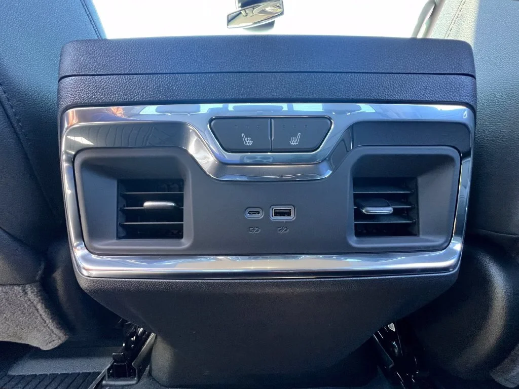 New 2026 Polar White Tricoat Chevrolet LTZ image 32