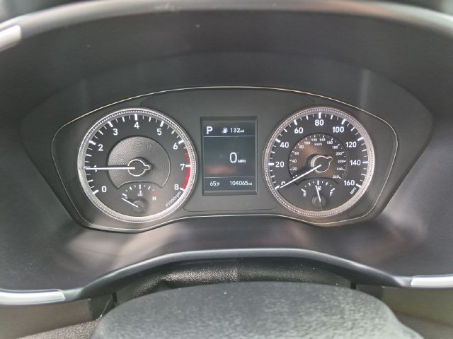 2020 Hyundai Santa Fe SE - Photo 13