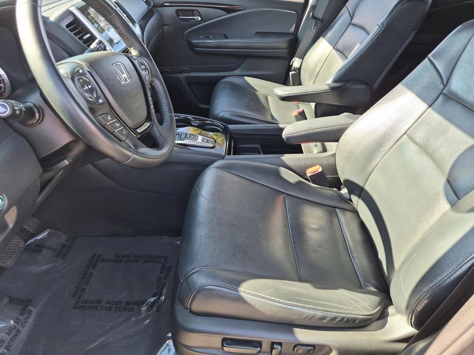 Used 2016 Modern Steel Metallic Honda Touring image 15