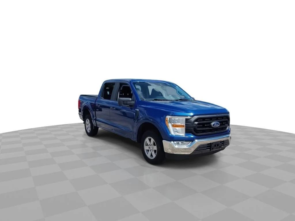 Used 2022 Blue Ford XL image 2