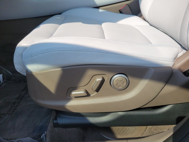 2026 GENESIS GV70 Advanced - Photo 16