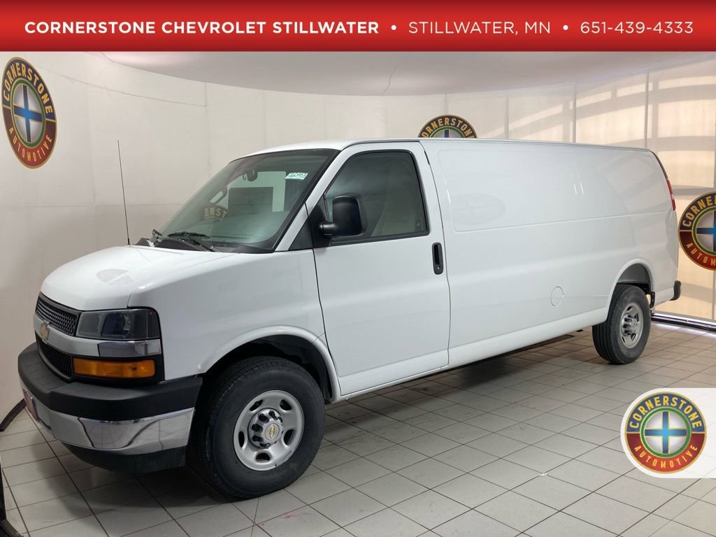 2026 Chevrolet Express 2500 Extended Work Van HD's photo