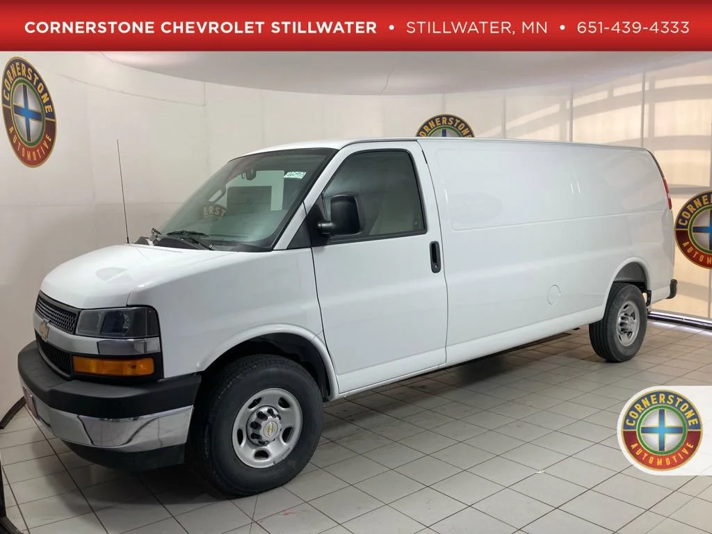 2026 Chevrolet Express 2500 Extended Work Van HD's photo
