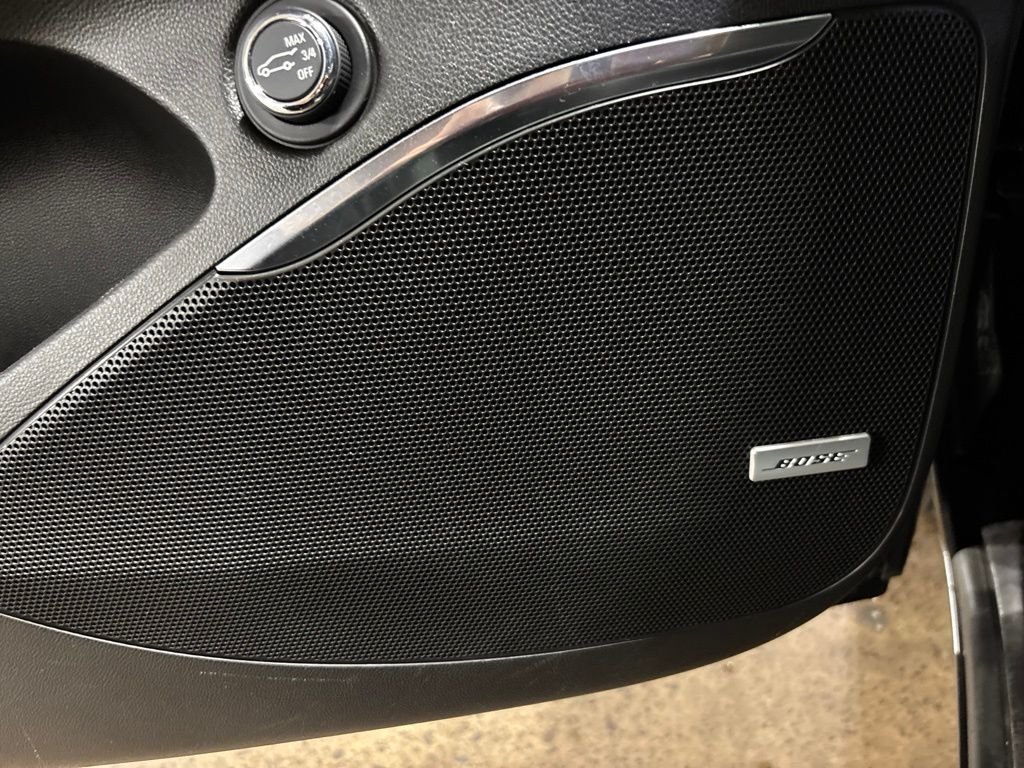 Used 2021 Black Buick Essence image 14