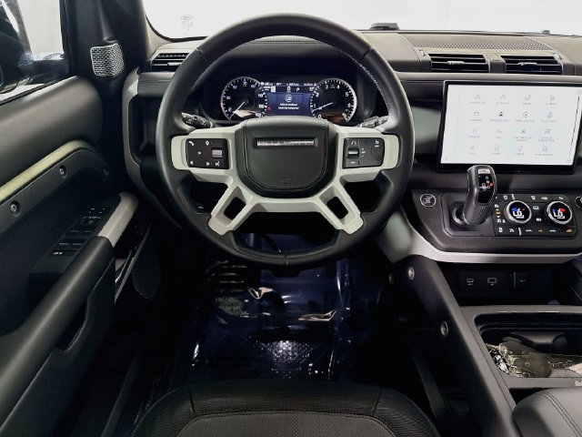 Certified Used 2023 Green Land Rover X-Dynamic SE image 25