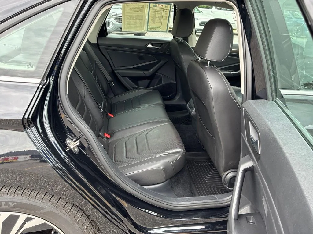 Used 2021 Black Volkswagen SEL Premium image 60