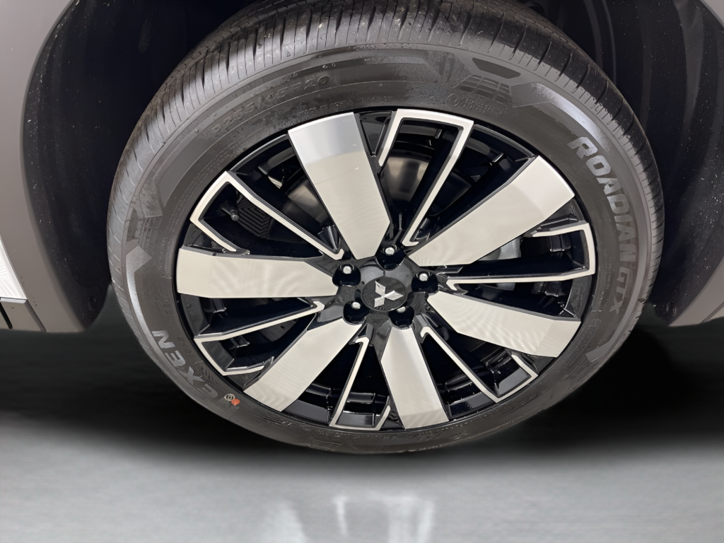 New 2026 White Diamond Mitsubishi SE image 42