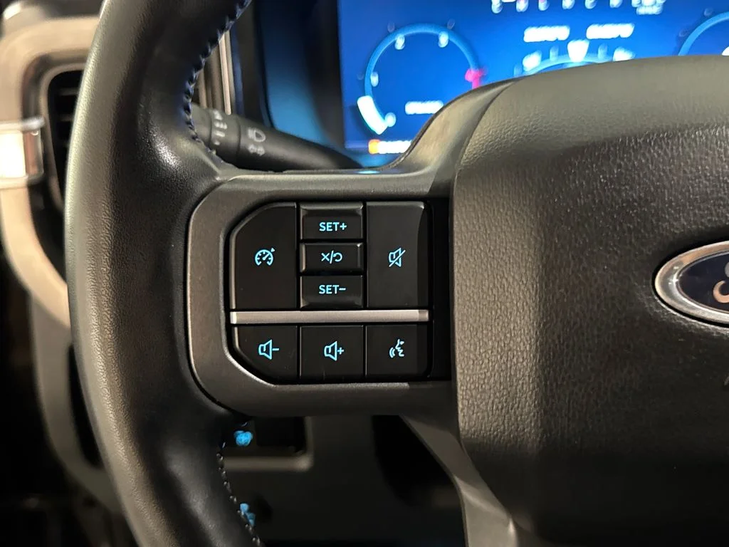 Used 2024 Gray Ford Lariat image 19