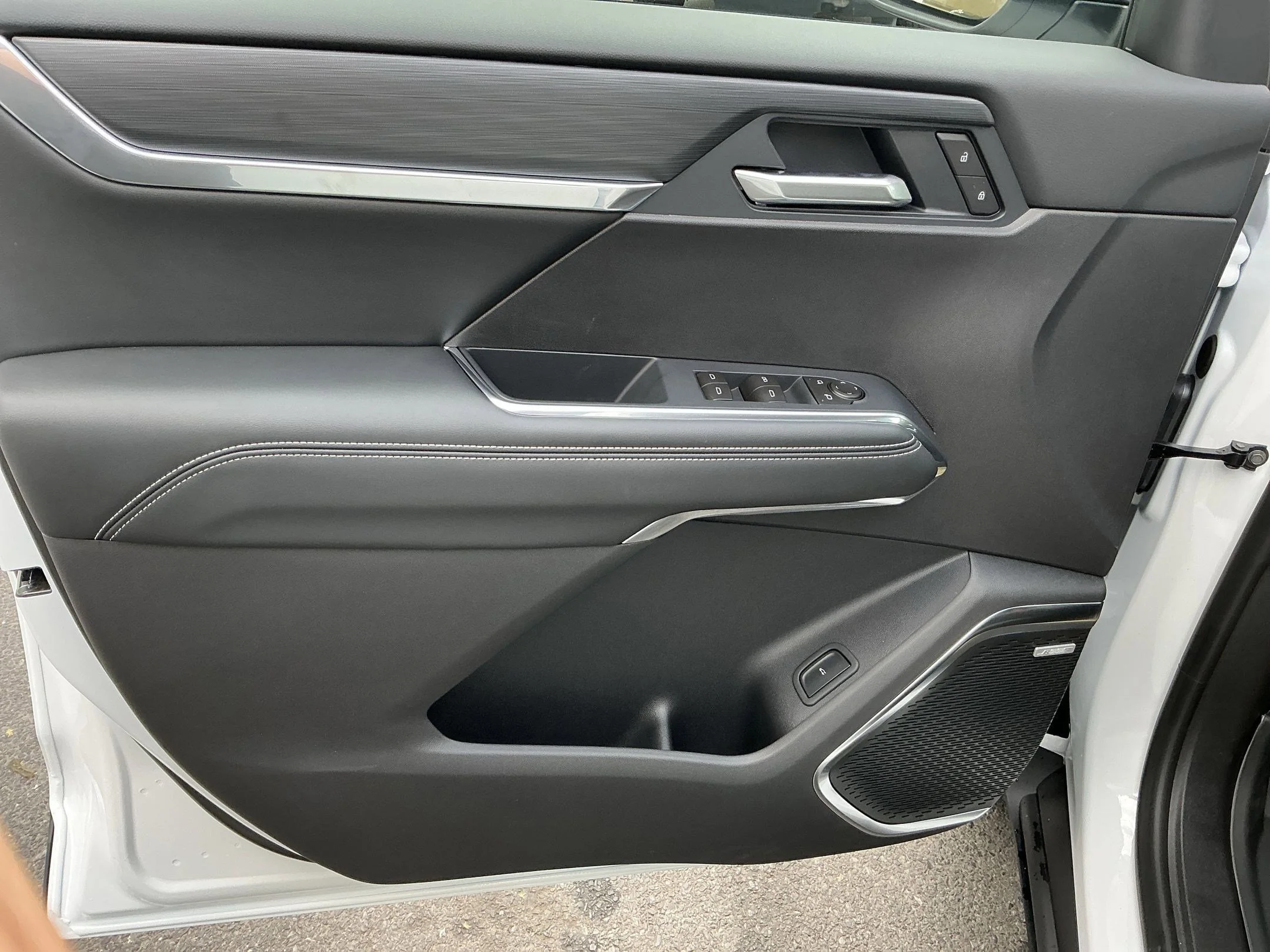 2026 GMC Acadia Elevation - Photo 18