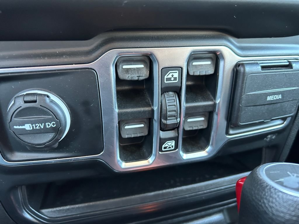 Used 2020 Gray Jeep Unlimited Sport S image 29