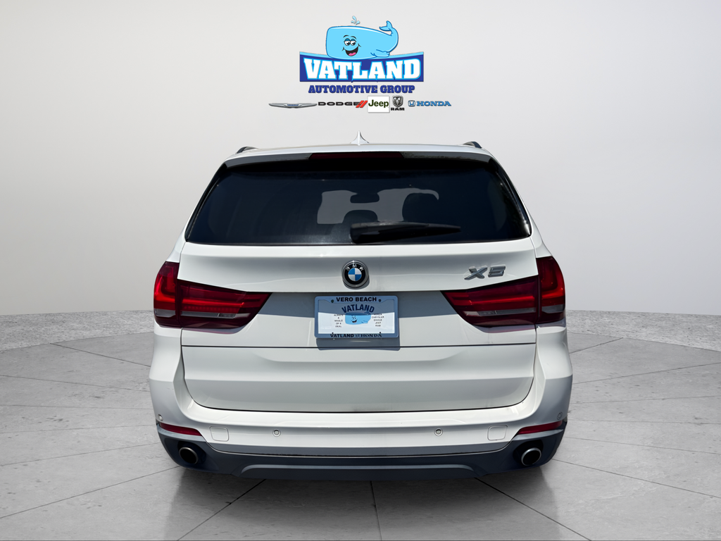 Used 2016 White BMW sDrive35i image 4