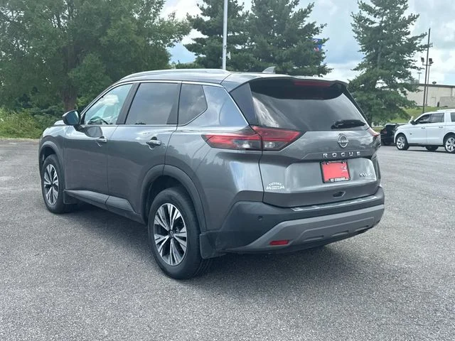 Used 2023 Gray Nissan SV image 7