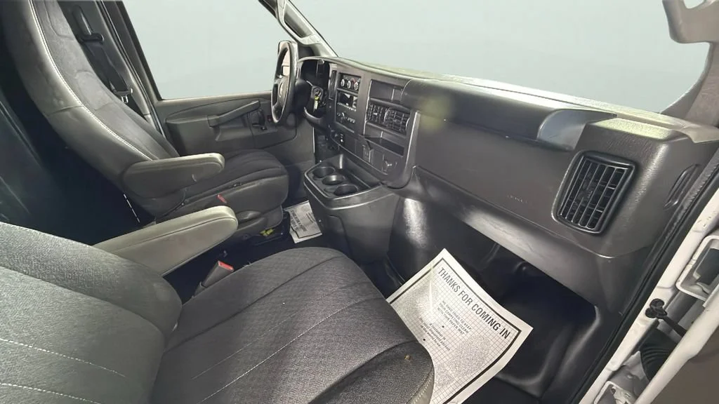 Used 2024 Summit White Chevrolet WT image 31