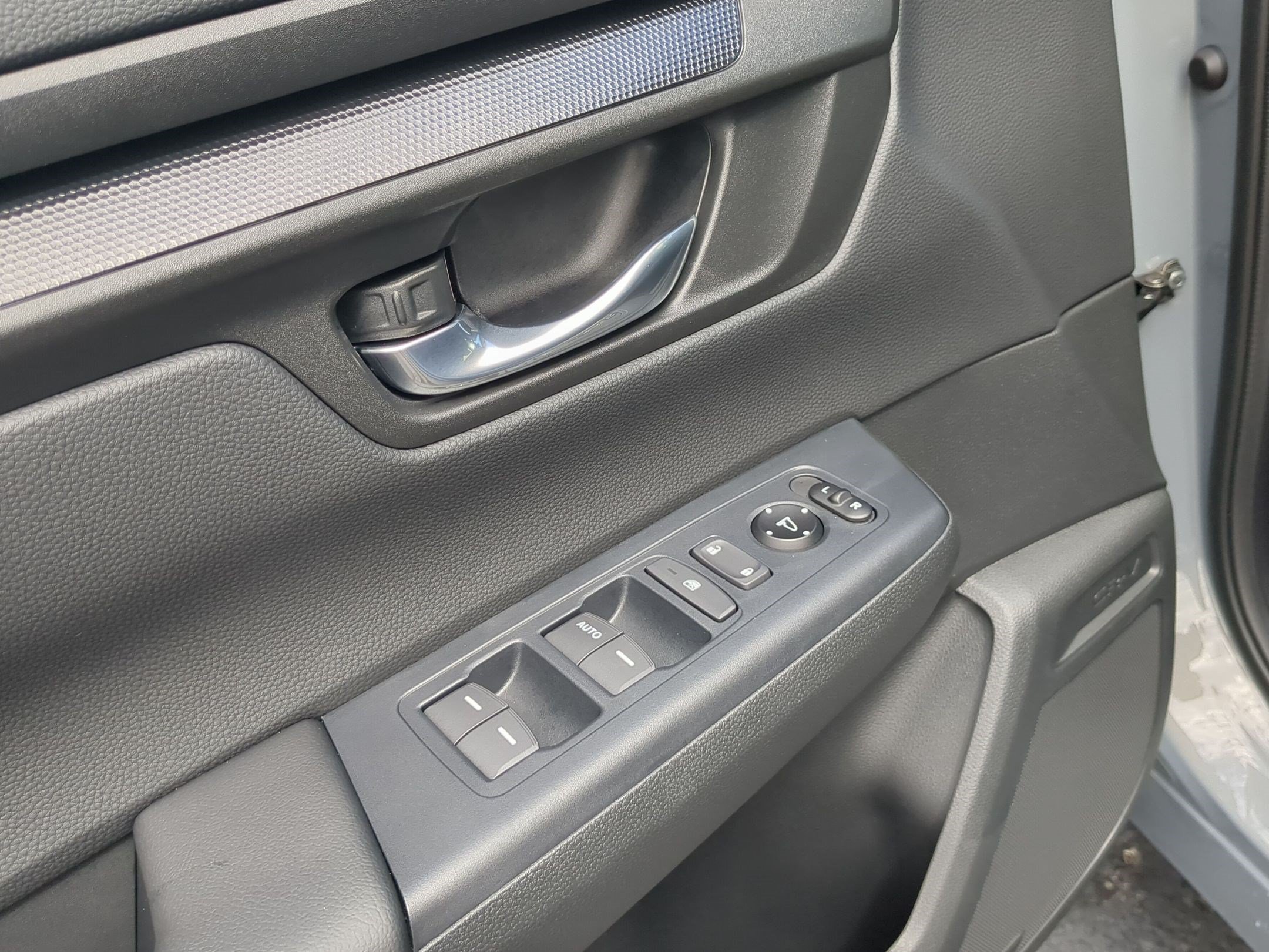New 2026 Urban Gray Pearl Honda LX image 13