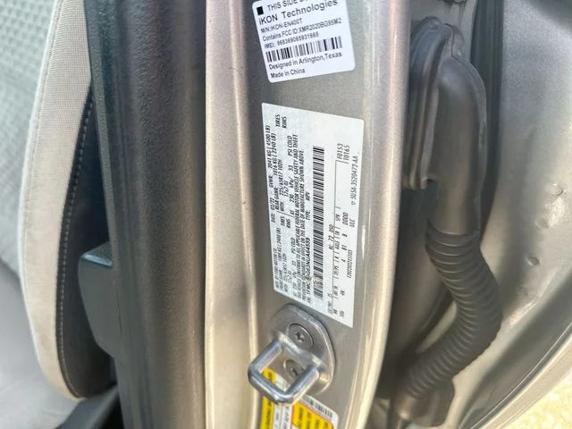 Used 2022 Silver Ford SE image 36