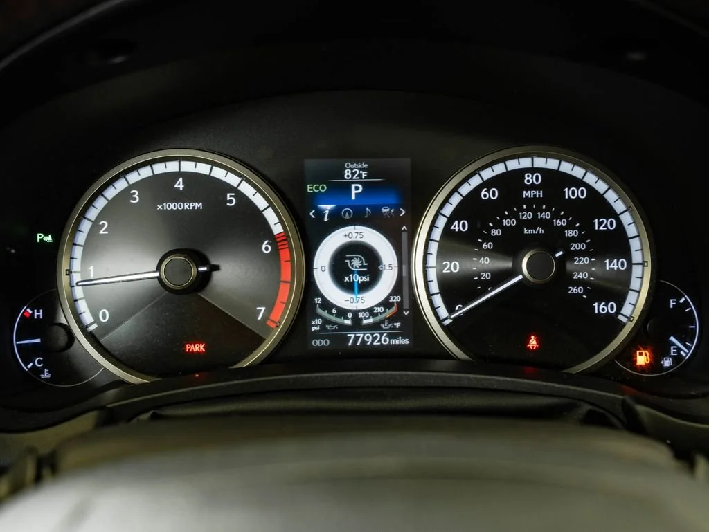 Used 2017 Silver Lexus 200t F Sport image 33