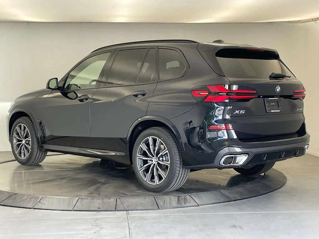 New 2026 Black BMW xDrive40i image 3
