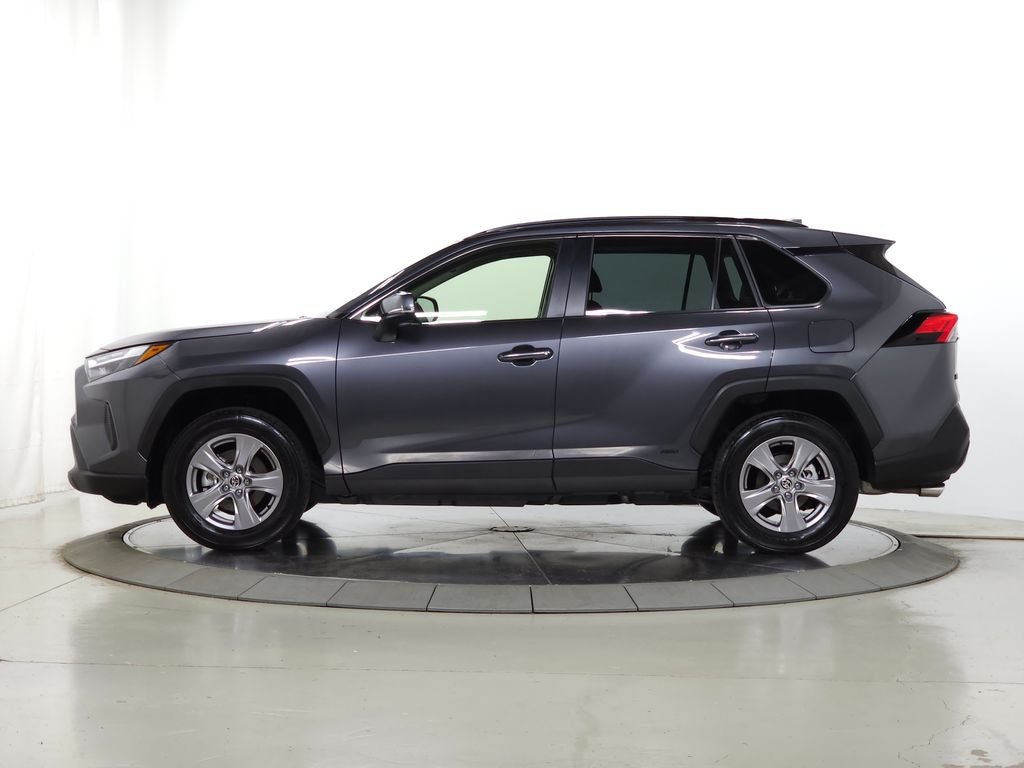 Used 2025 Magnetic Gray Metallic Toyota XLE image 5
