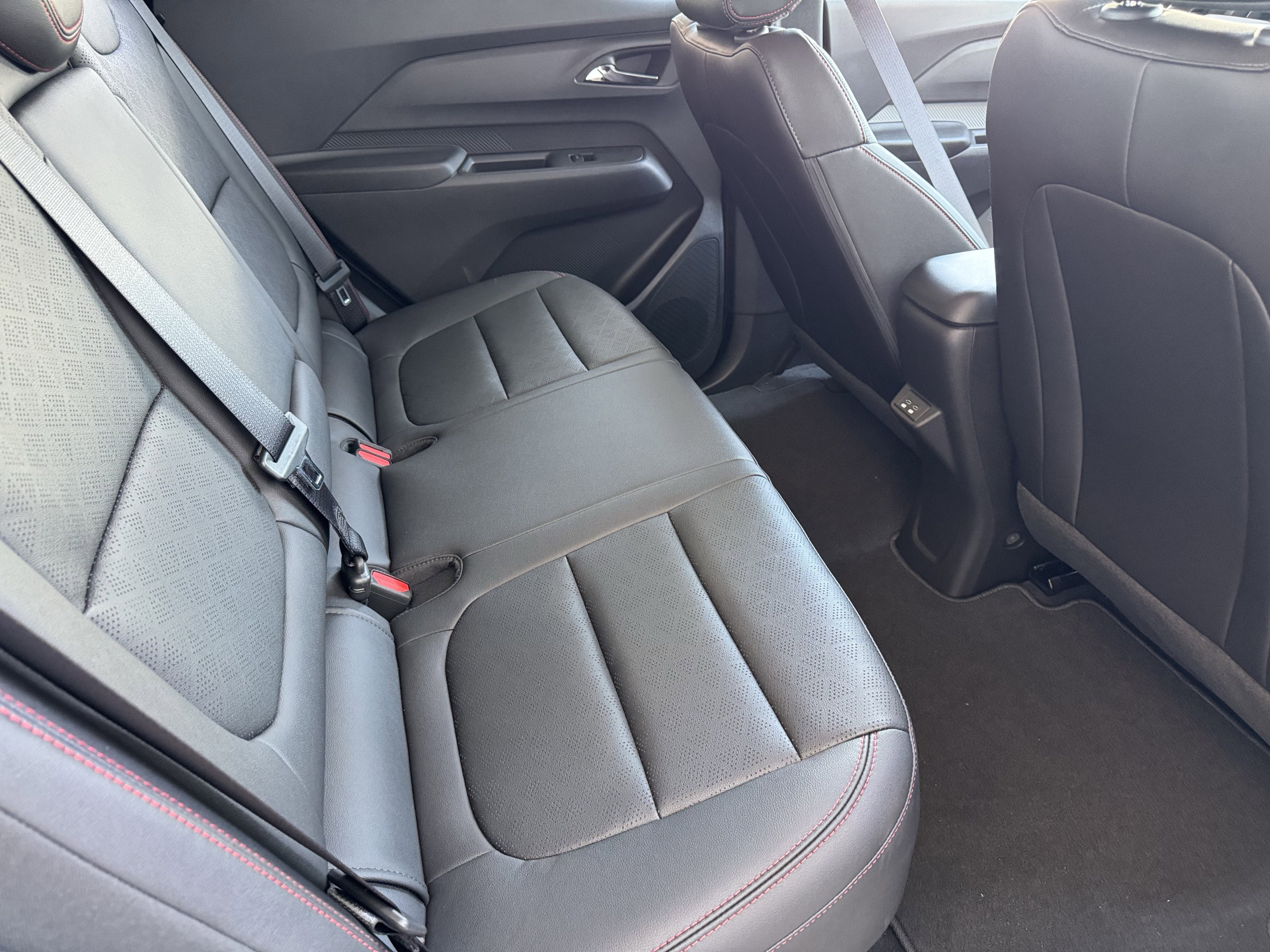 2027 Chevrolet Bolt RS - Photo 20